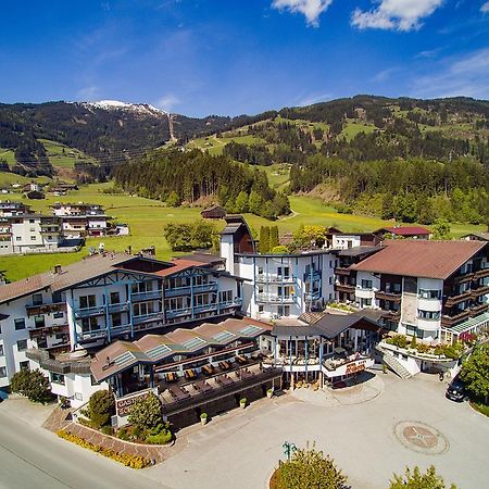 Wohlfuehlhotel Schiestl Fuegen Ngoại thất bức ảnh