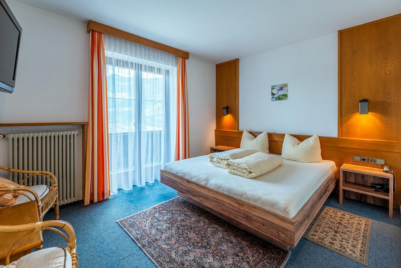 Wohlfuehlhotel Schiestl Fuegen Ngoại thất bức ảnh